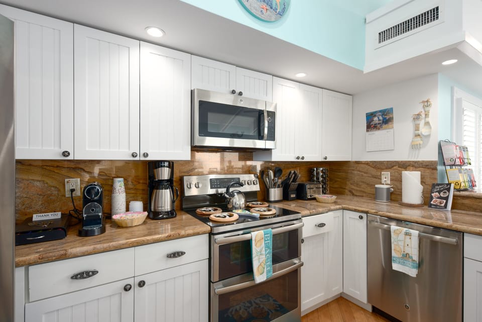 Kitchen with wide selection of complimentary coffees and teas
