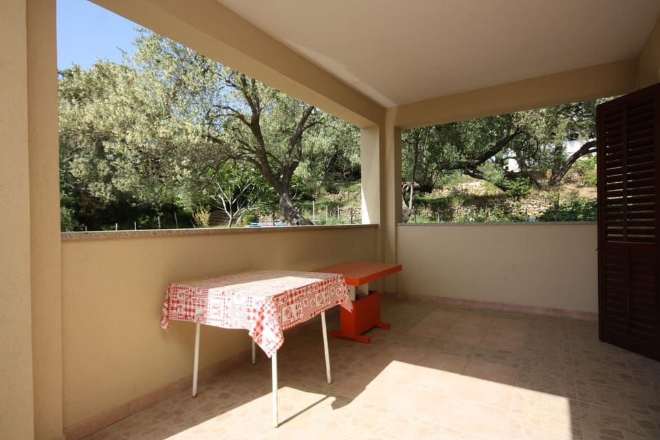 Terrace 2