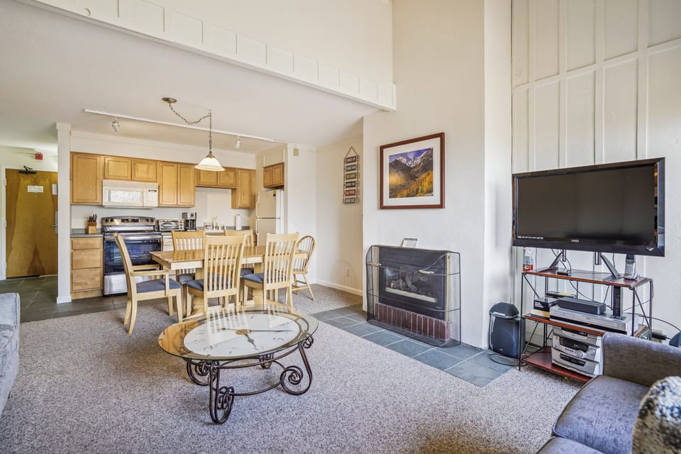 Great views of all your main living spaces.