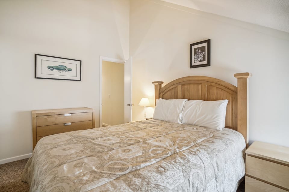 Queen bed