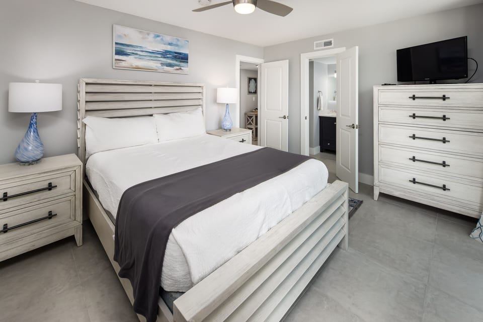Guest queen and ensuite