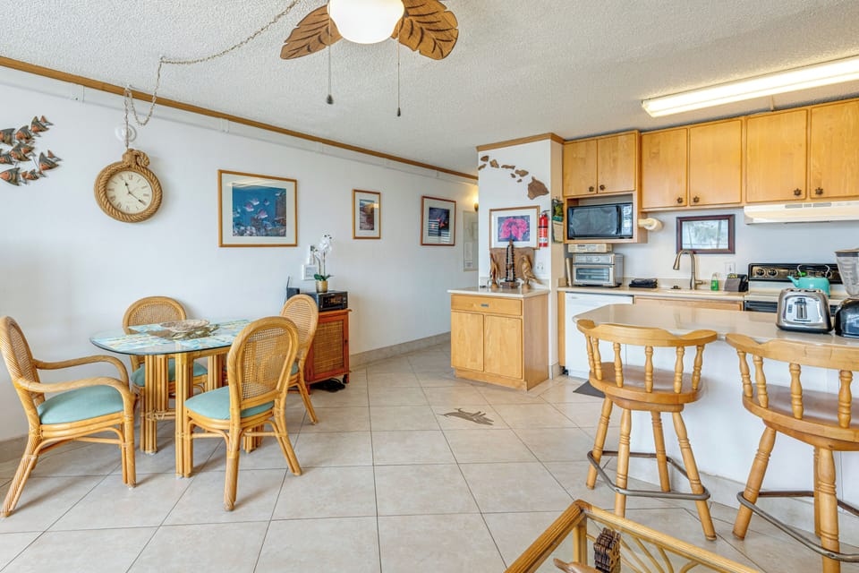 Interior | Open Floor Plan | Free WiFi