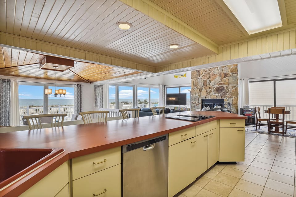 Main Level,Kitchen,