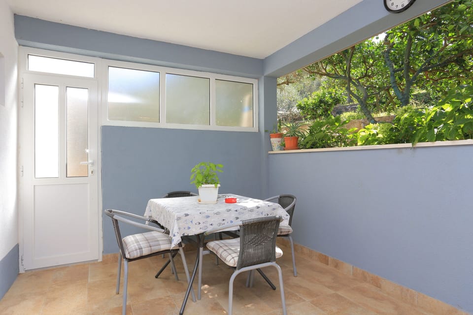 Terrace 2