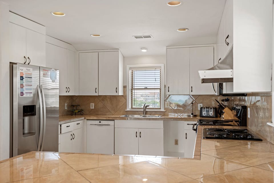 WH278: Far Far Away | Top Level Kitchen