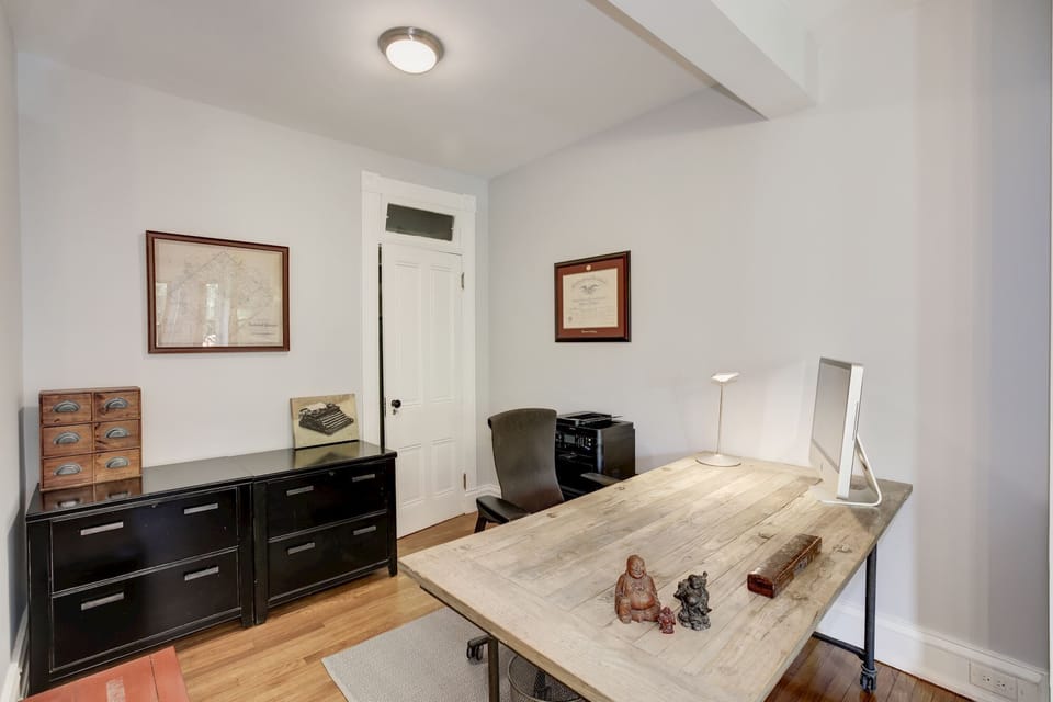2nd Floor TV Room/Offcie
