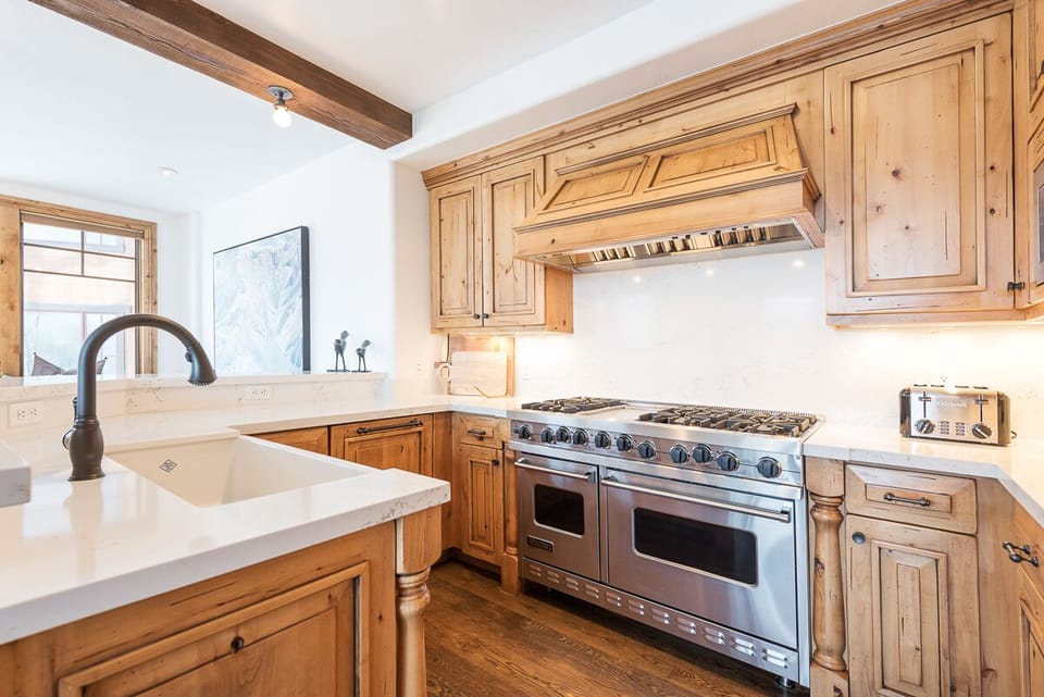  Kitchen