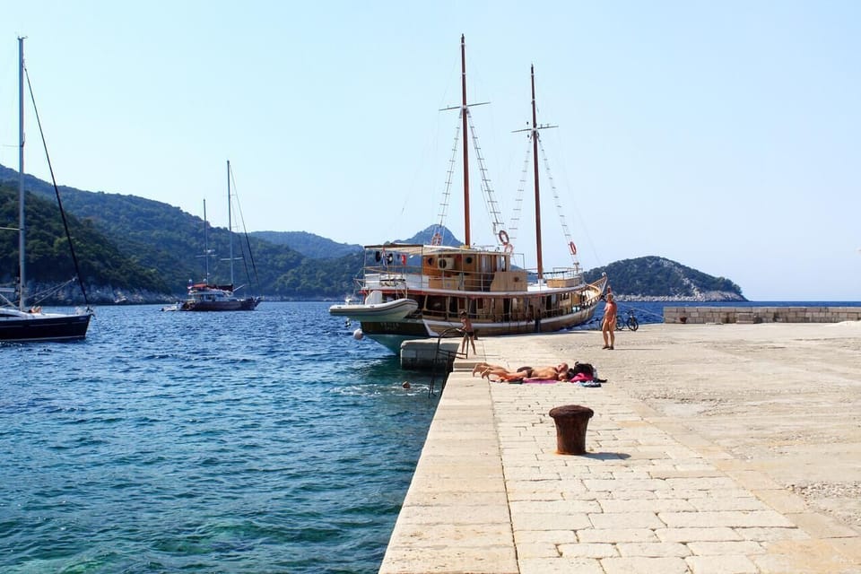 Nearby beaches