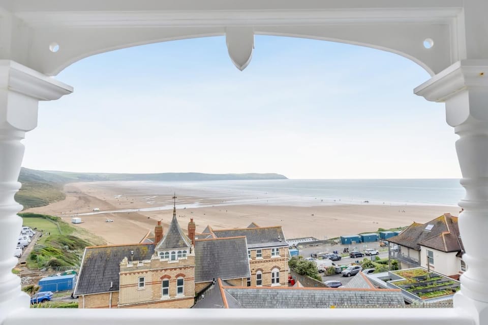 Beach/ocean view