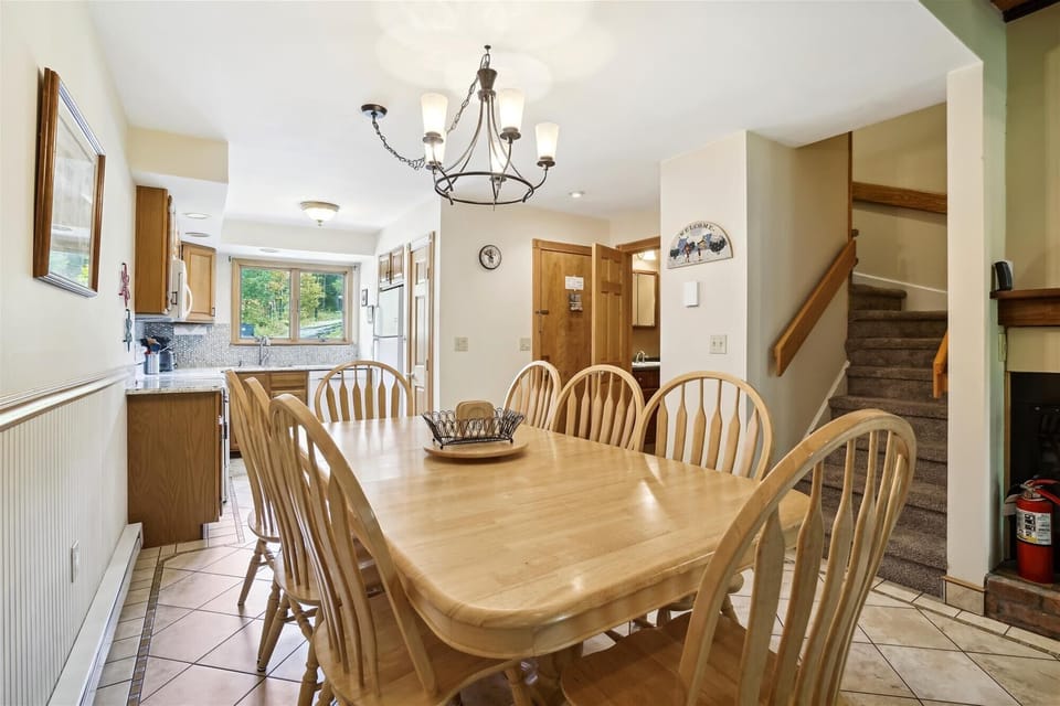 Plenty of room to enjoy your meal.