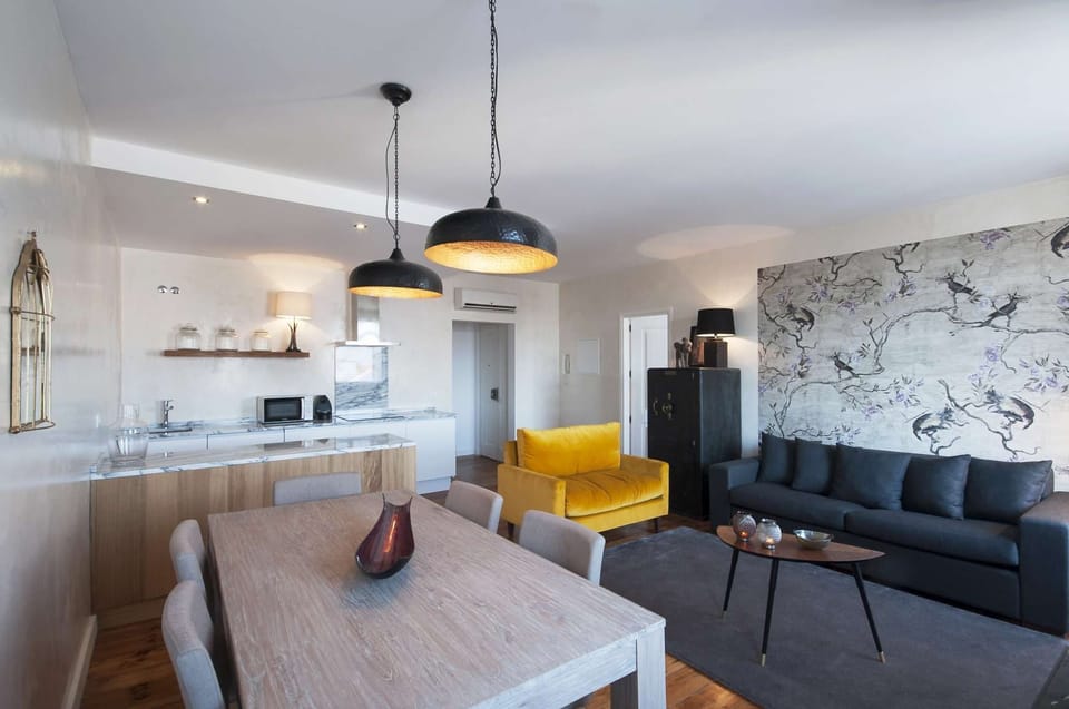A magnificent living room to finish a great day, with wifi and ac