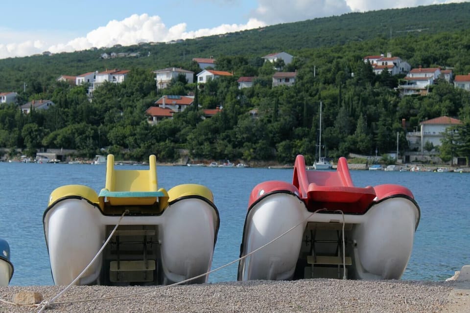 Nearby beaches