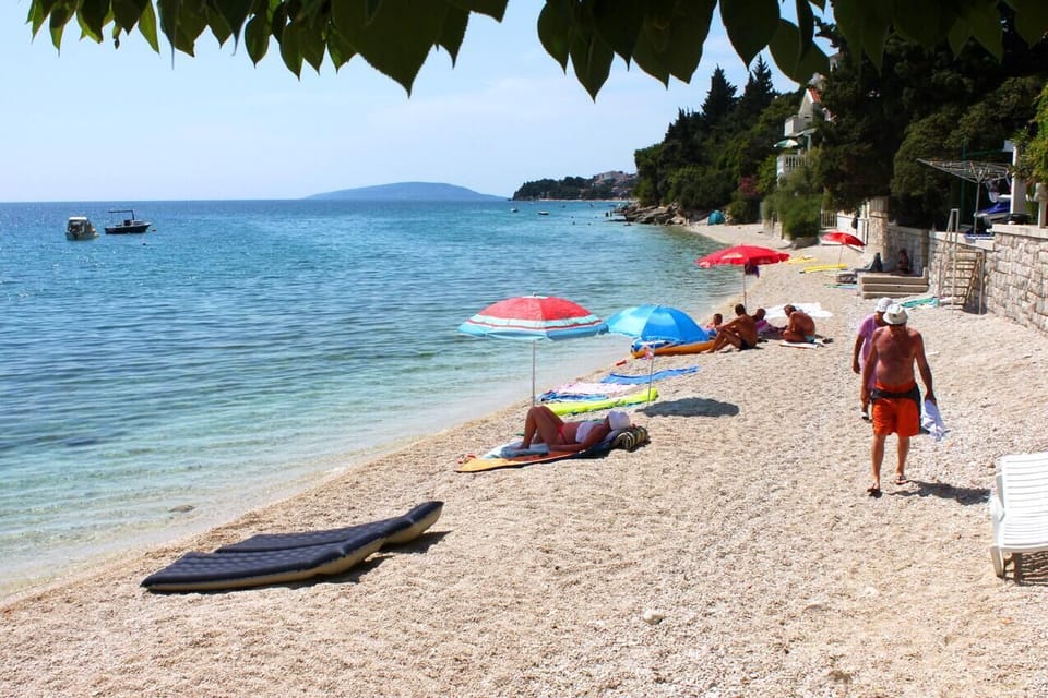 Nearby beaches