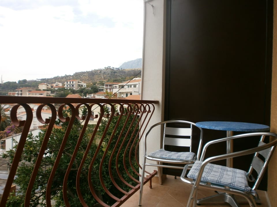 Balcony 1
