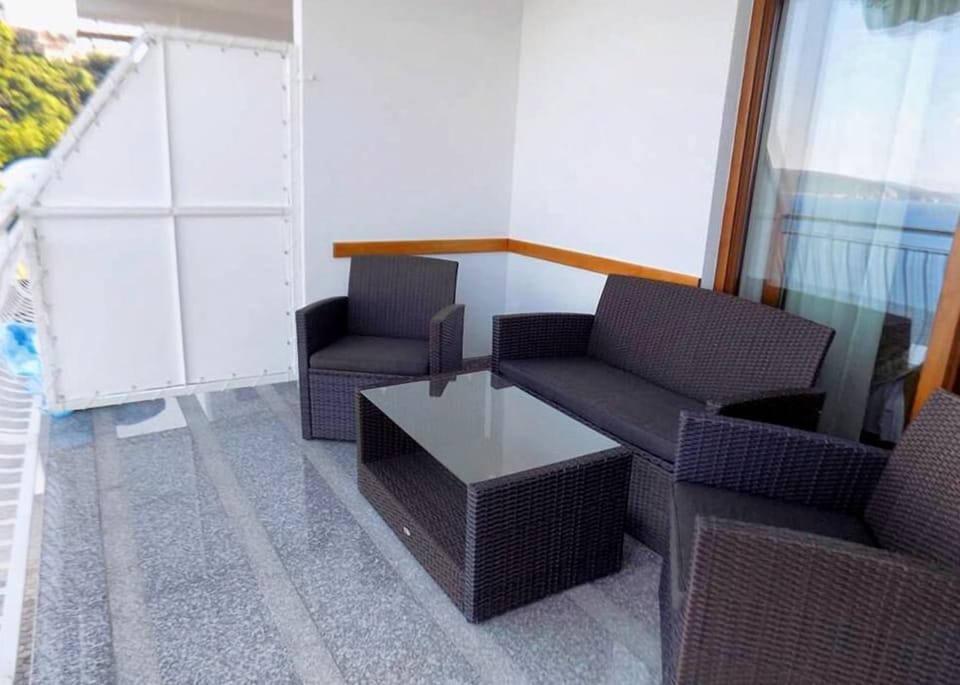 Terrace 1
