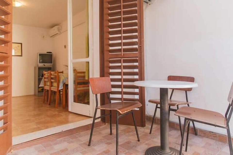 Terrace 1