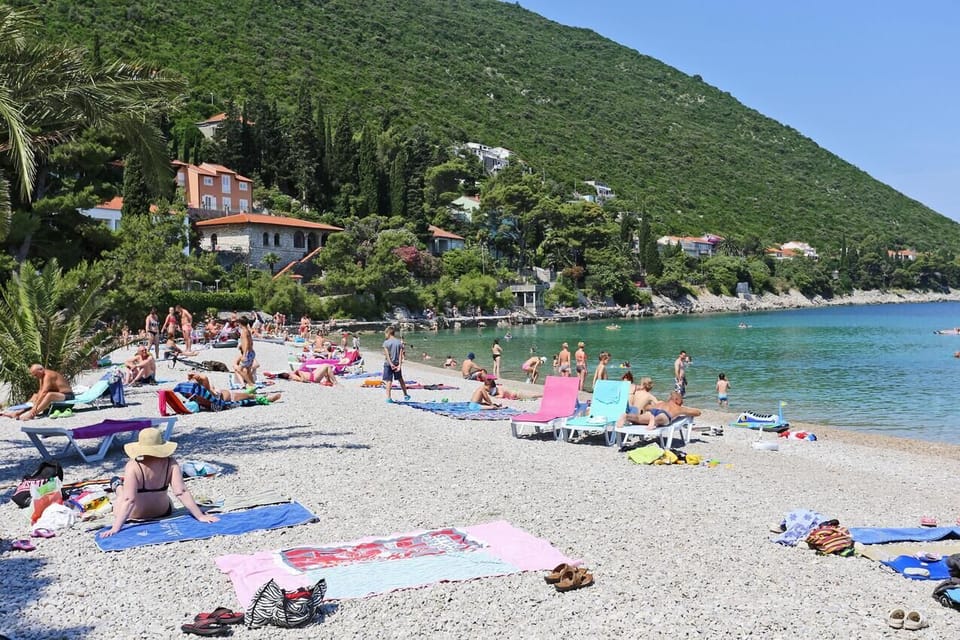 Nearby beaches
