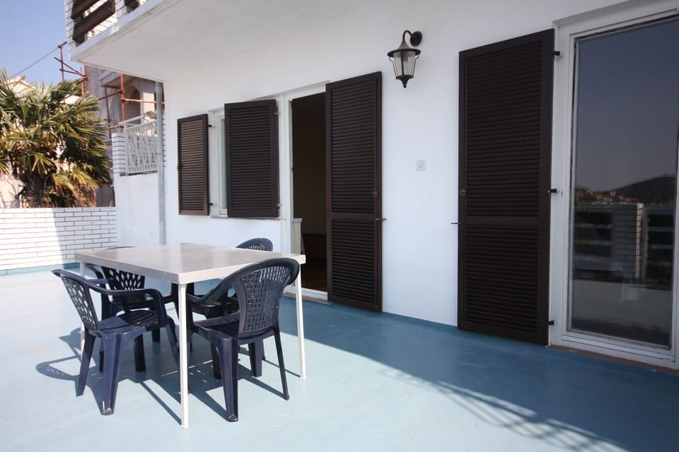 Terrace 1