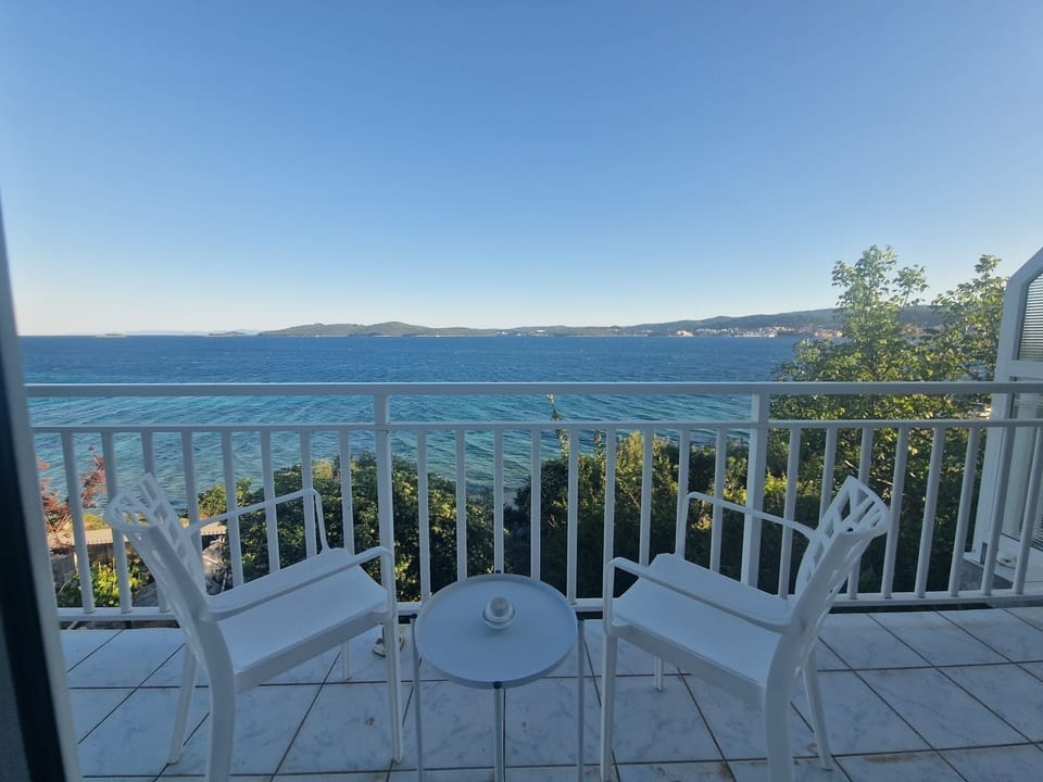 Balcony 1