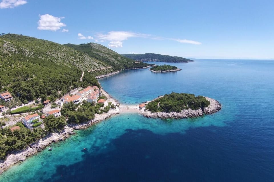 Nearby beaches