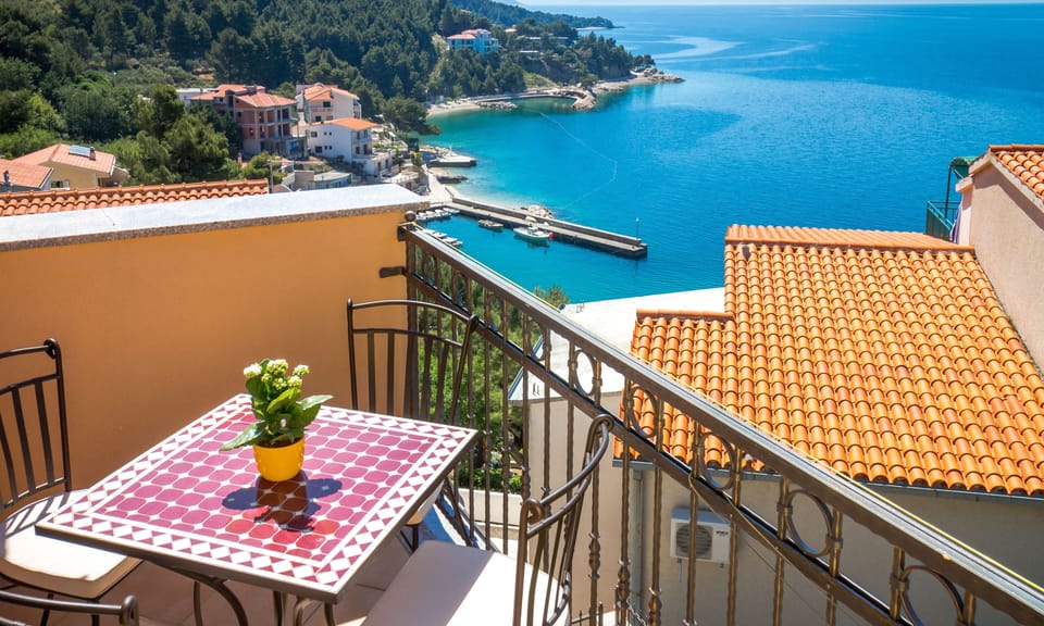 Balcony 1