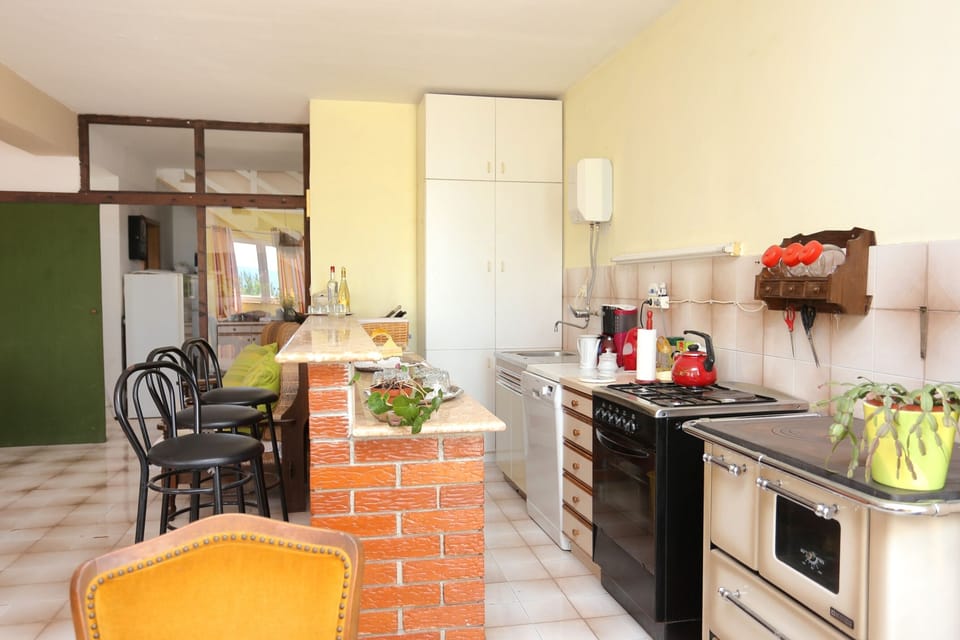 Kitchen 2
