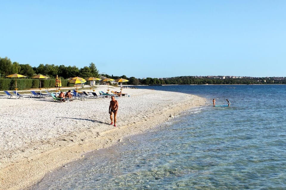 Nearby beaches