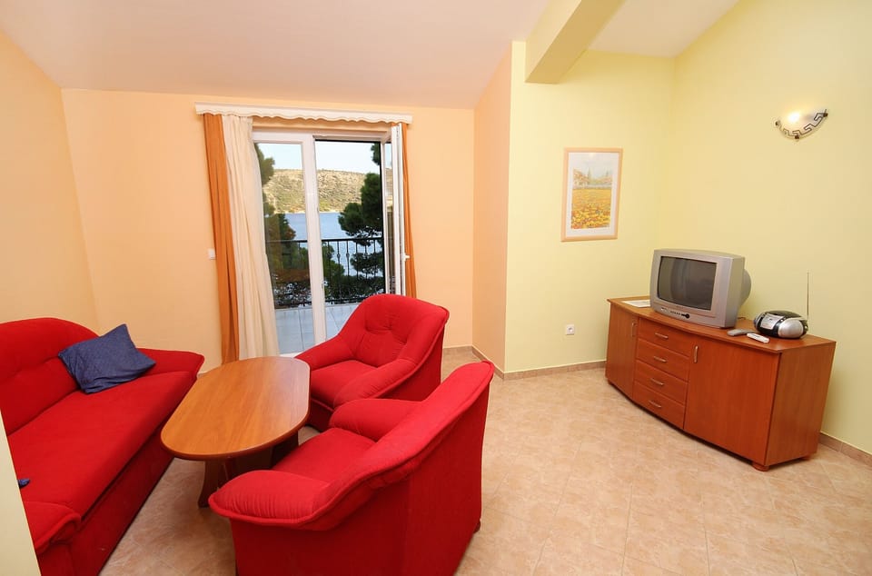Living room 1