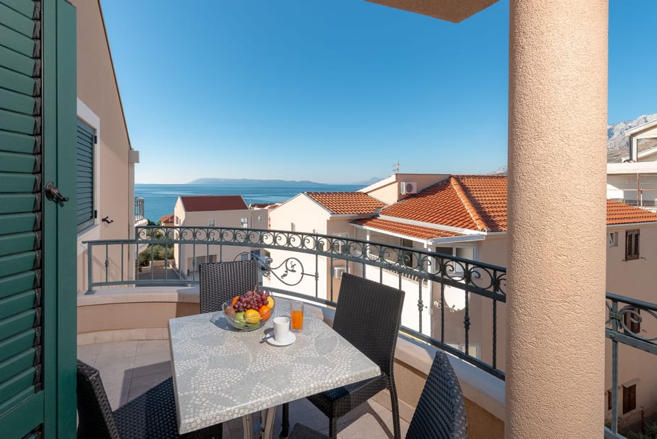 Balcony 1