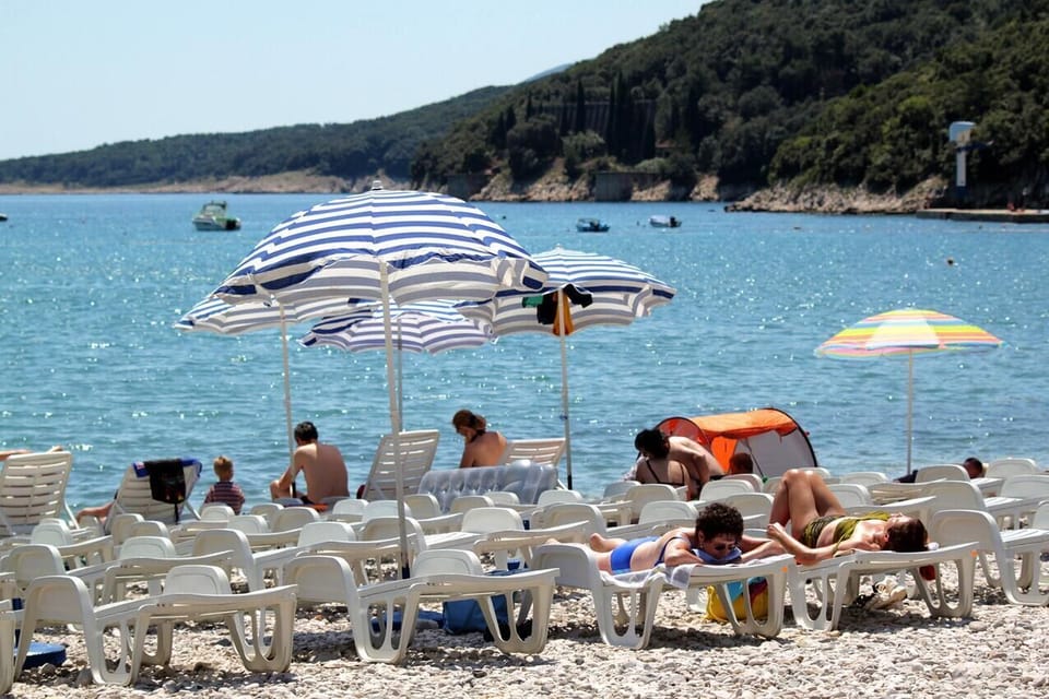 Nearby beaches