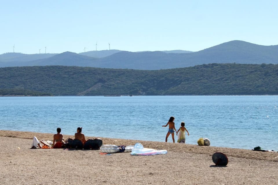 Nearby beaches