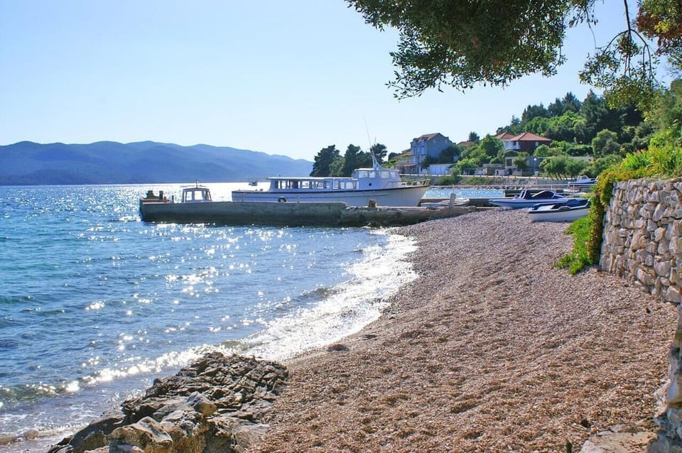 Nearby beaches