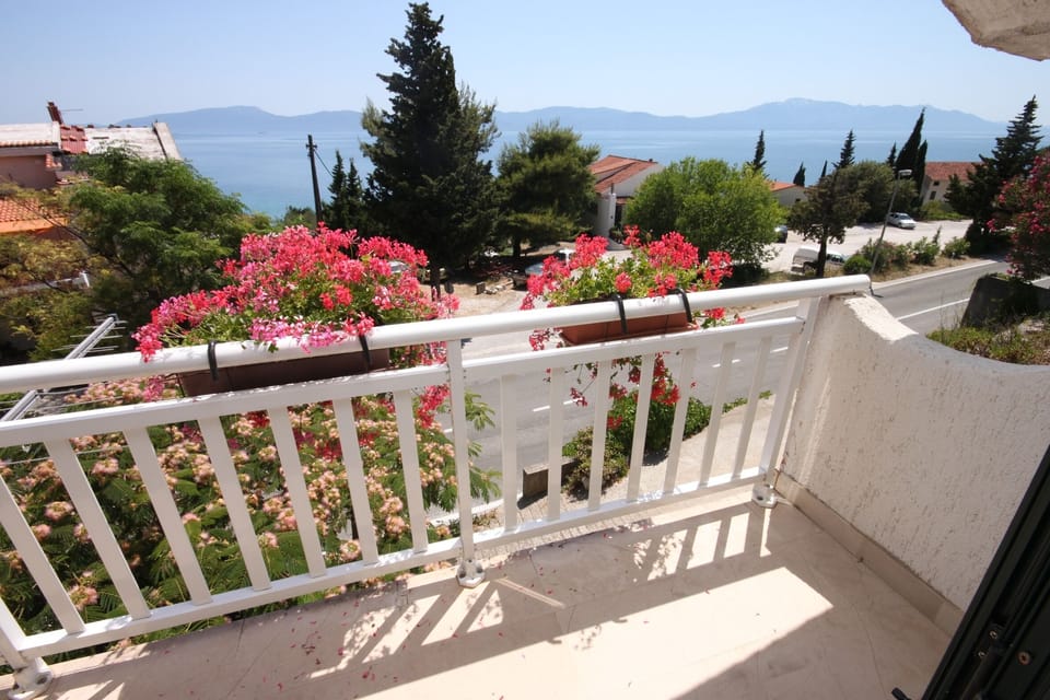Balcony 1