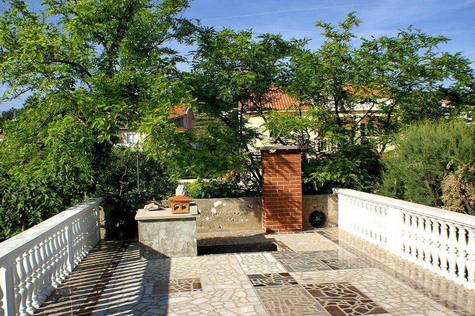 Terrace 1
