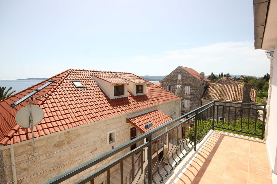 Balcony 1
