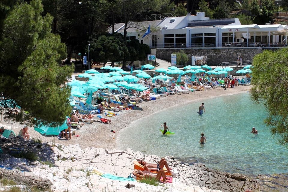 Nearby beaches