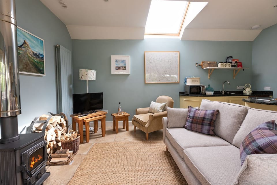 The Heritage - open plan sitting room and kitchen