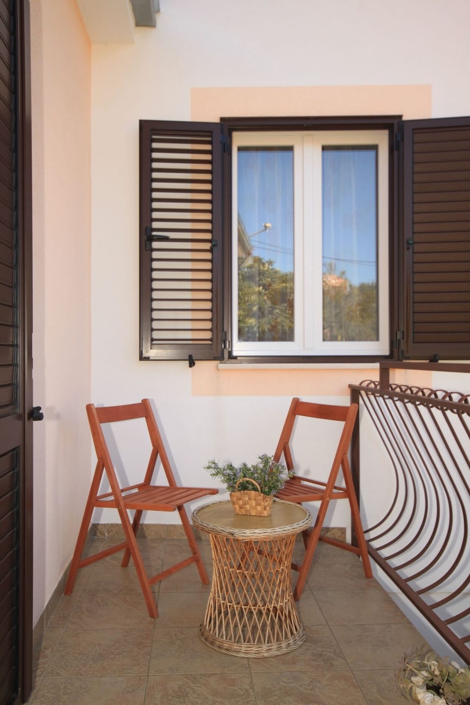 Balcony 2