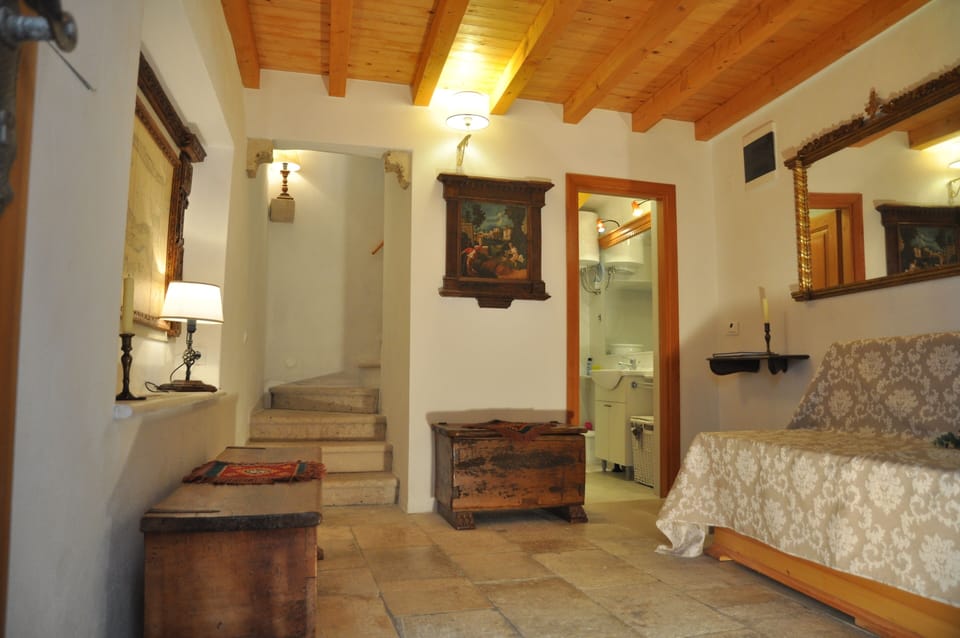 Living room 2