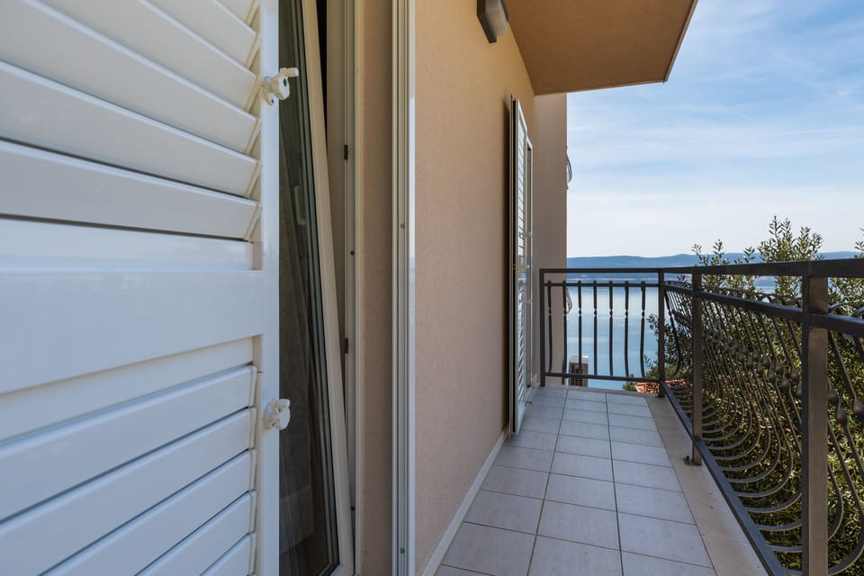 Balcony 2