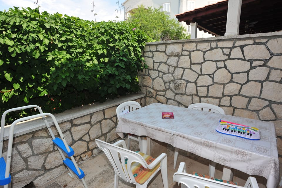 Terrace 1