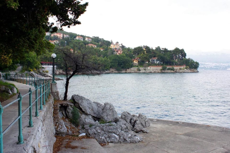Nearby beaches
