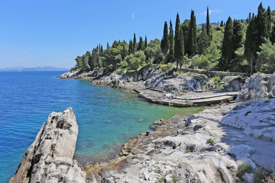 Nearby beaches
