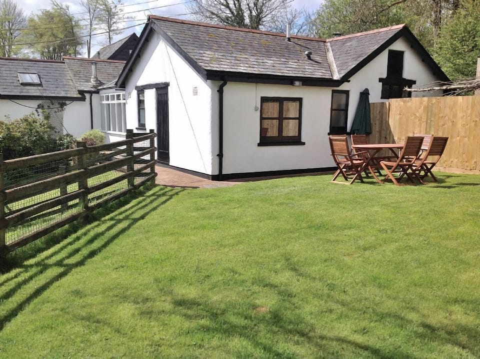 Smithy garden