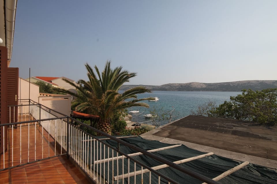 Balcony 3
