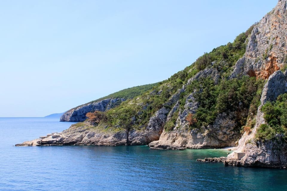 Nearby beaches