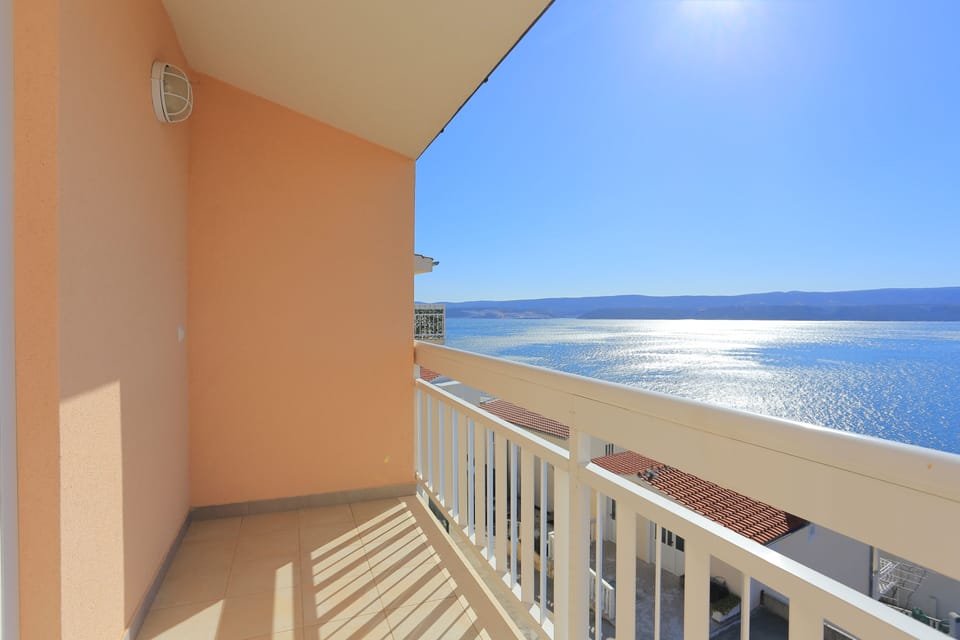 Balcony 2