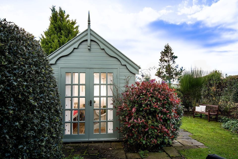 The Cottage - summerhouse
