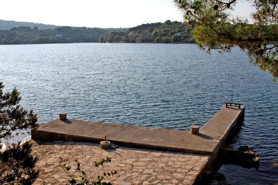 Nearby beaches