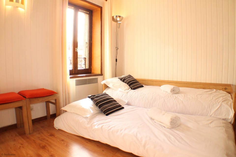 Sofa as twin beds